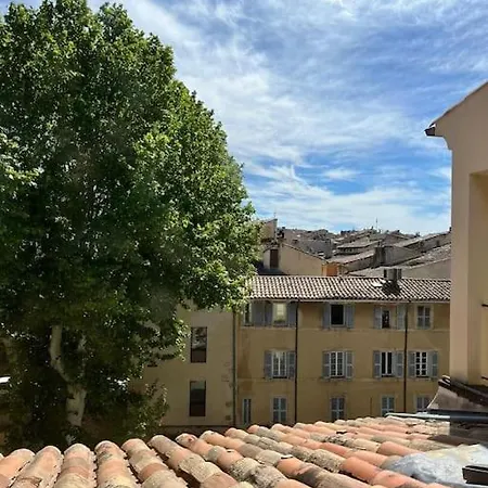 3 Bedroom City-centre Apartamento Aix-en-Provence